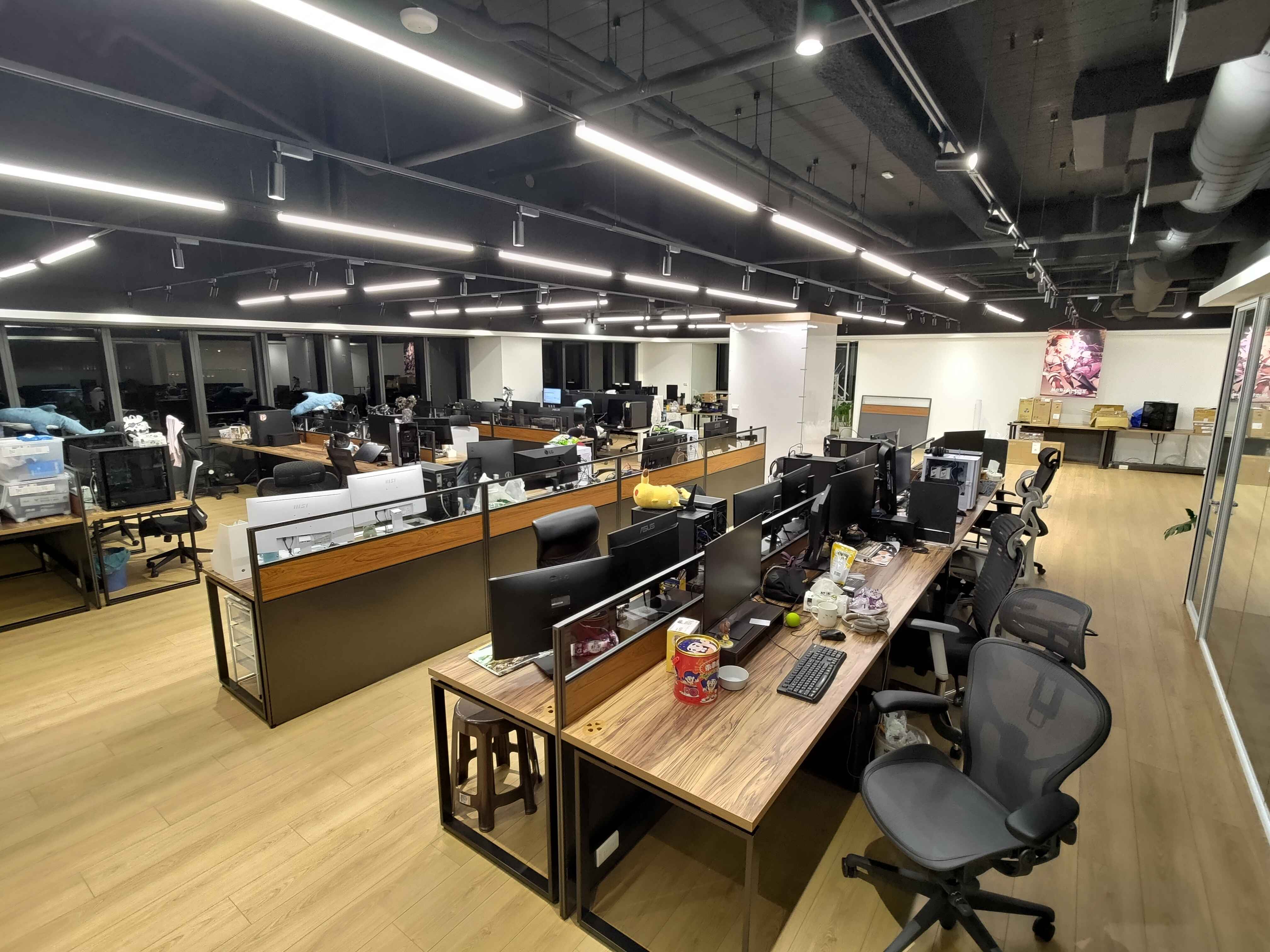 picture of work environment 2